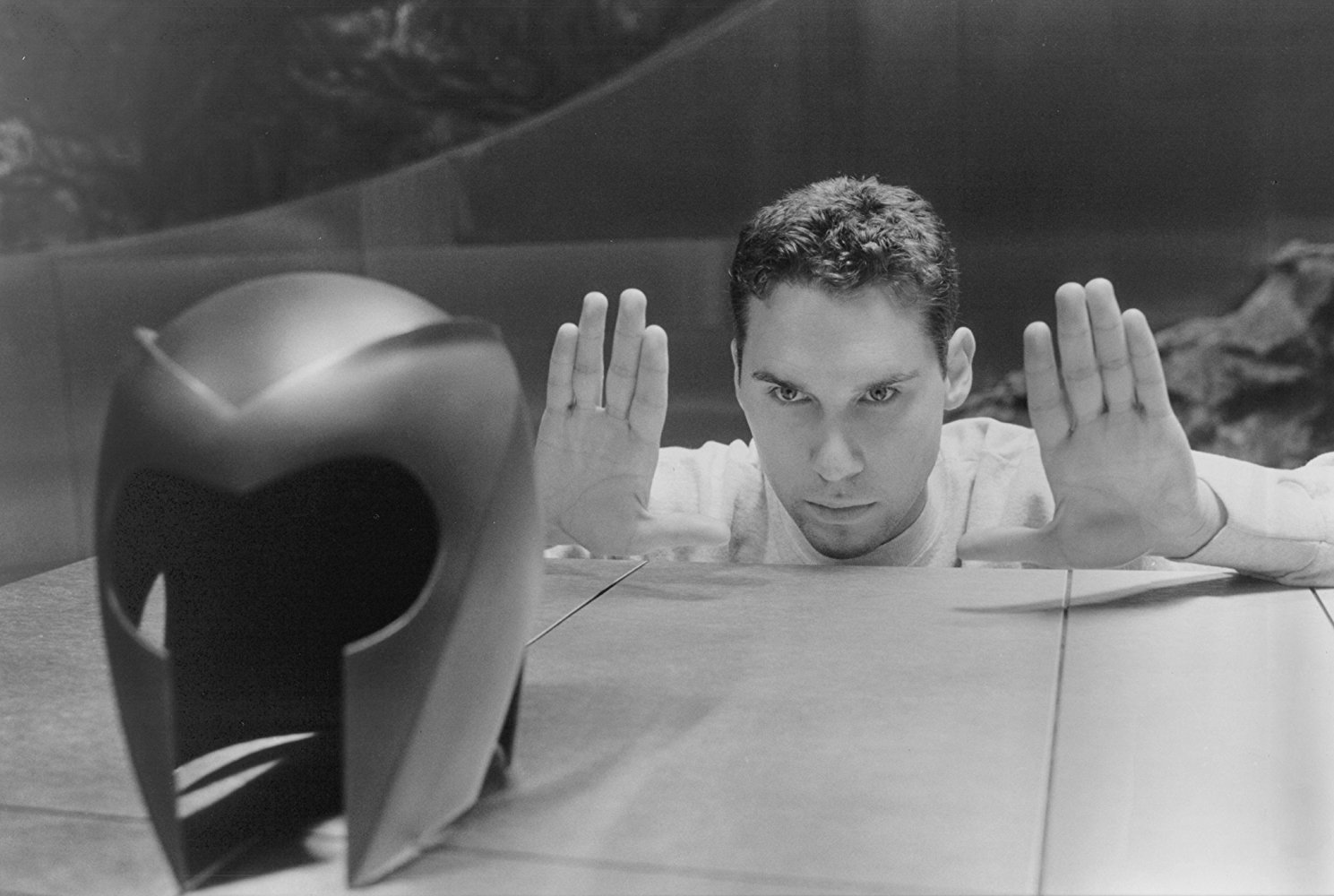 Bryan Singer on the X-Men set.