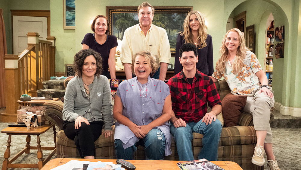 The cast of the revamped Roseanne in 2018