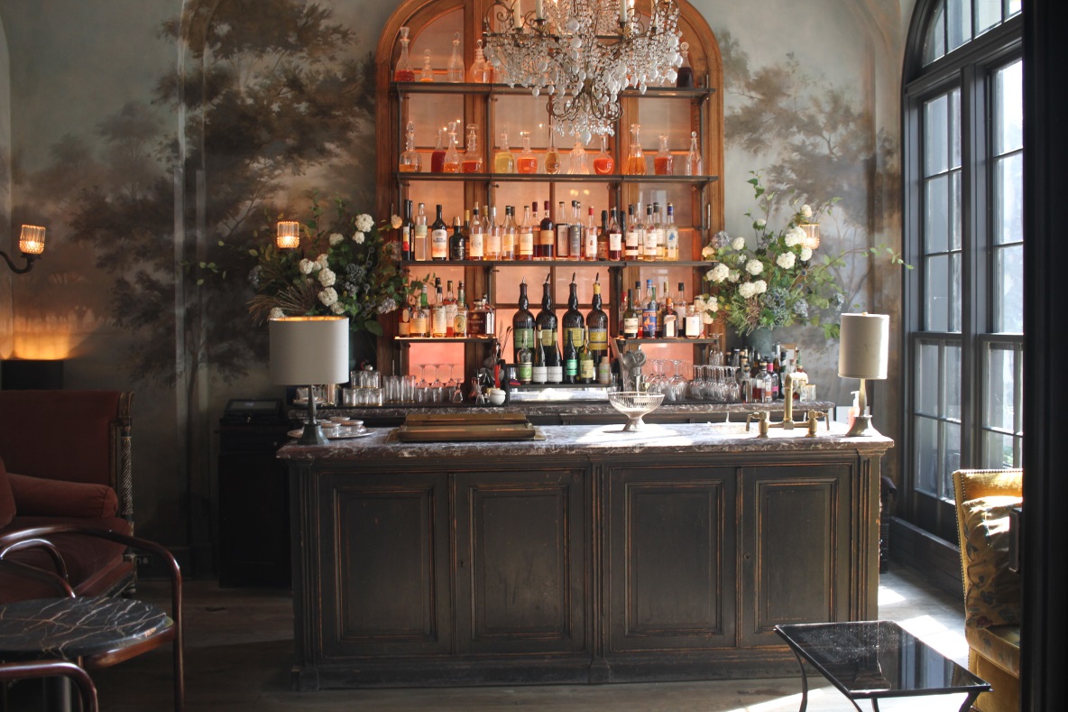 Le Coucou as seen on HBO's Succession
