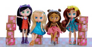 Boxy Girls dolls with boxes